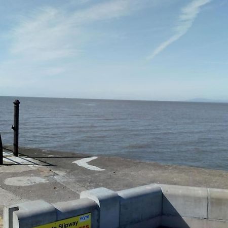 Coastal Garden Lodge Preesall Bagian luar foto