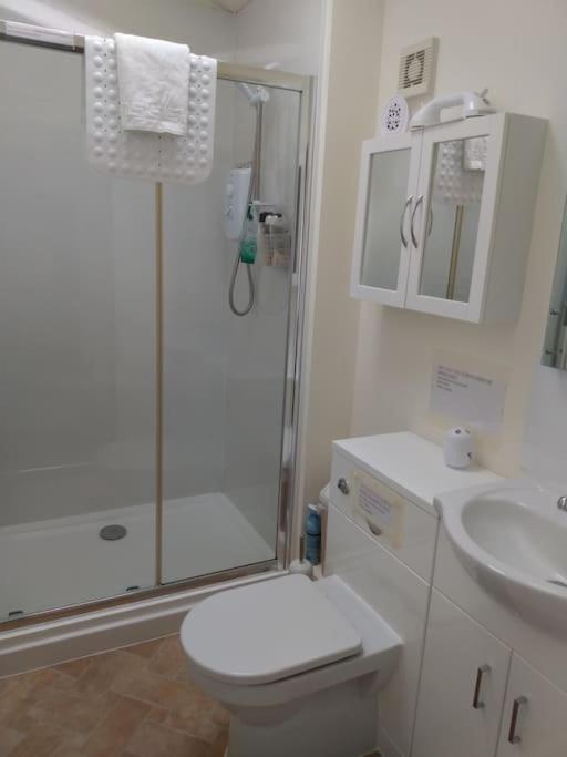 Coastal Garden Lodge Preesall Bagian luar foto